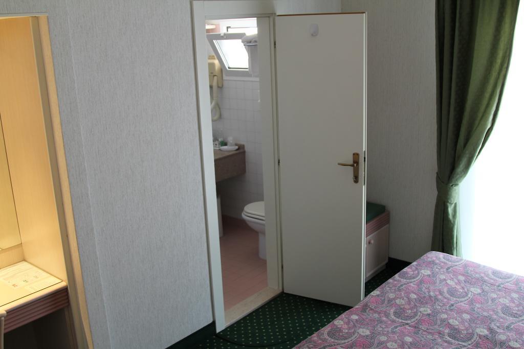 Single Room Terrace,1209552667:JPEG